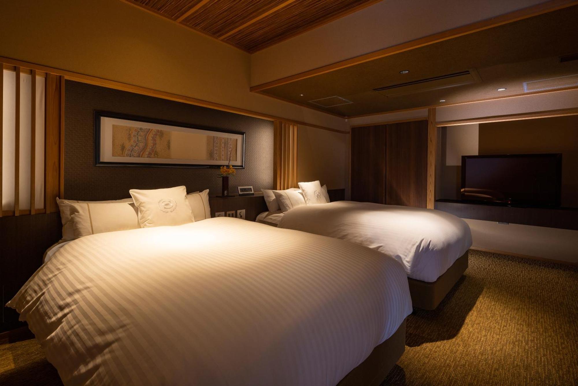 Kobe Bay Sheraton Hotel & Towers Exterior photo